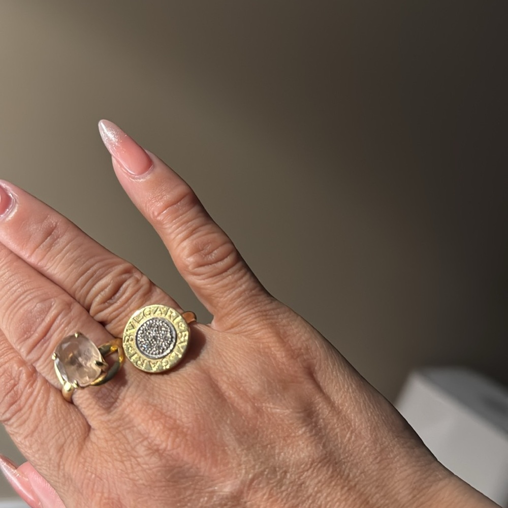 Ring Bvlgary 18K gold and withe beautiful ring diamond